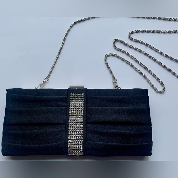 Elegant Wallet - Picture 1 of 3